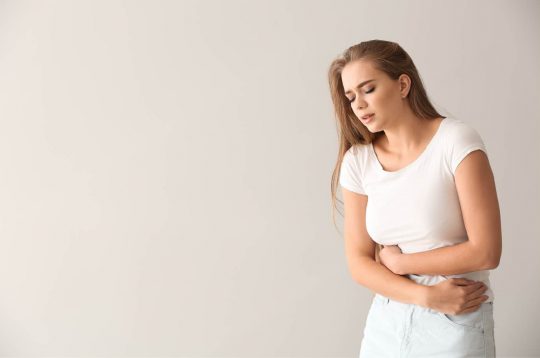 ¿La mujer infértil menstrúa?